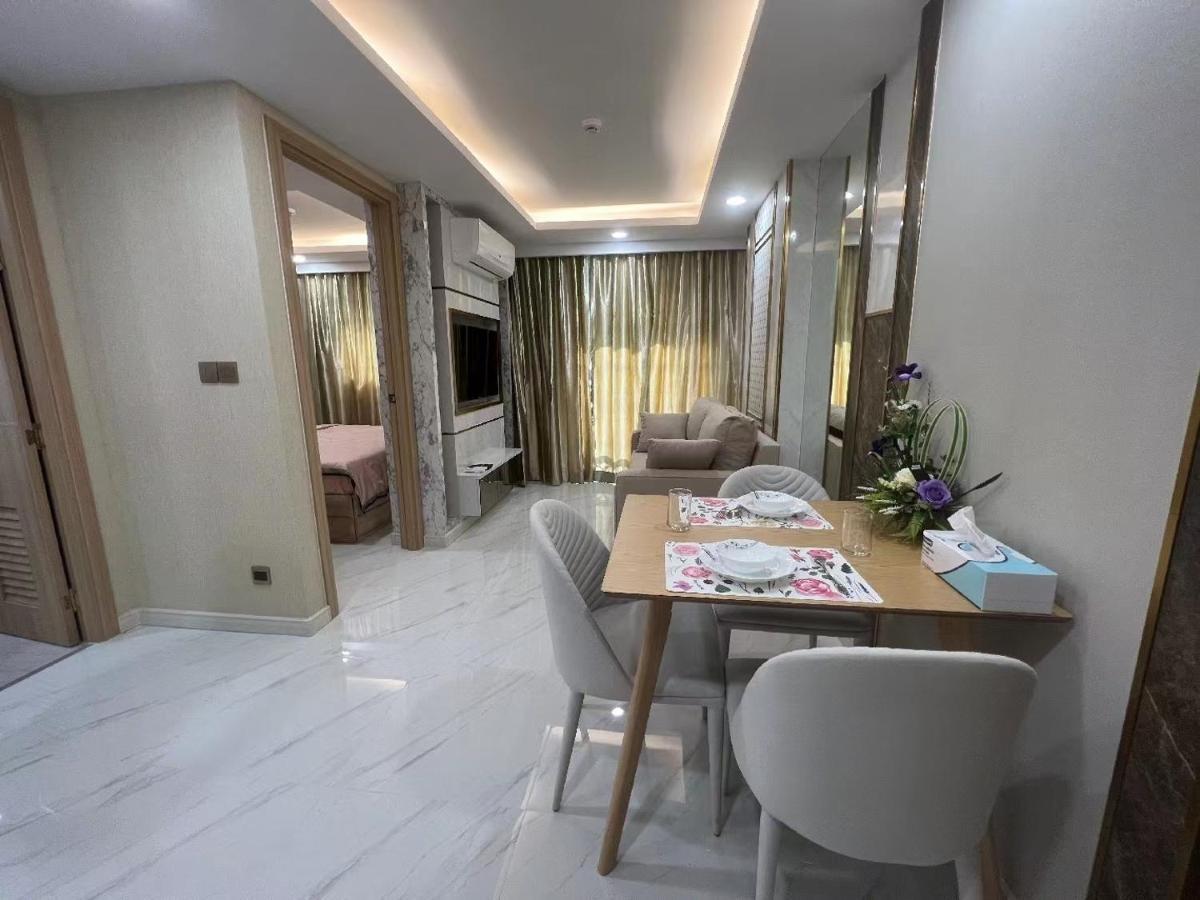 Romantic Beach Apartment芭堤雅水系高档酒店式公寓可做饭 Jomtien pláž Exteriér fotografie
